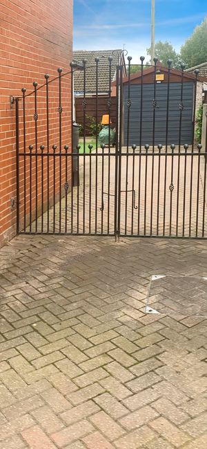 Photo 14- click for photo gallery